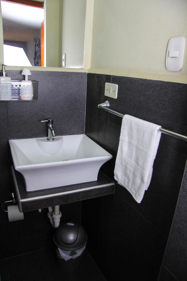 Airport Tampu Bed and breakfast Lima