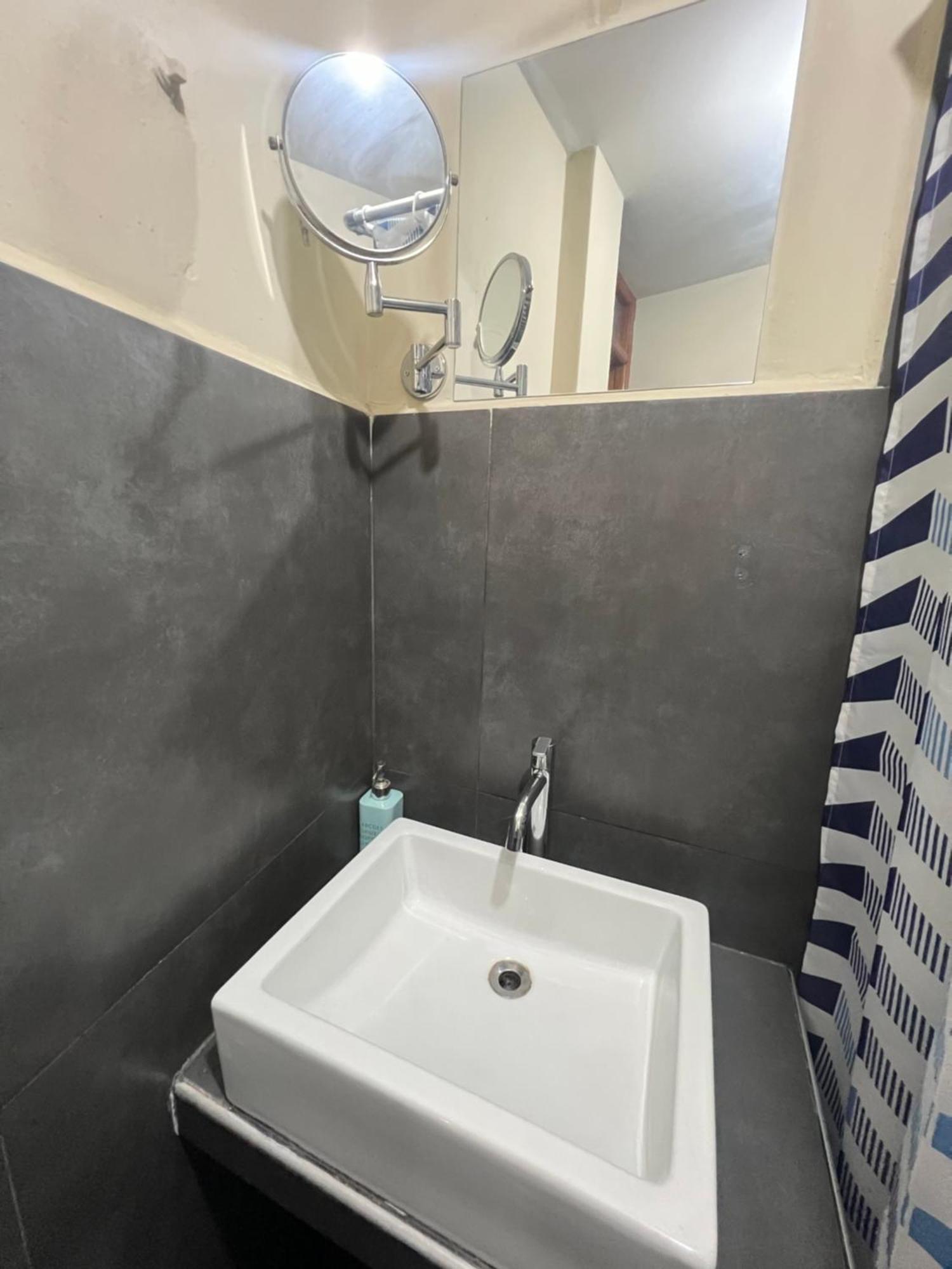 Airport Tampu Bed and breakfast